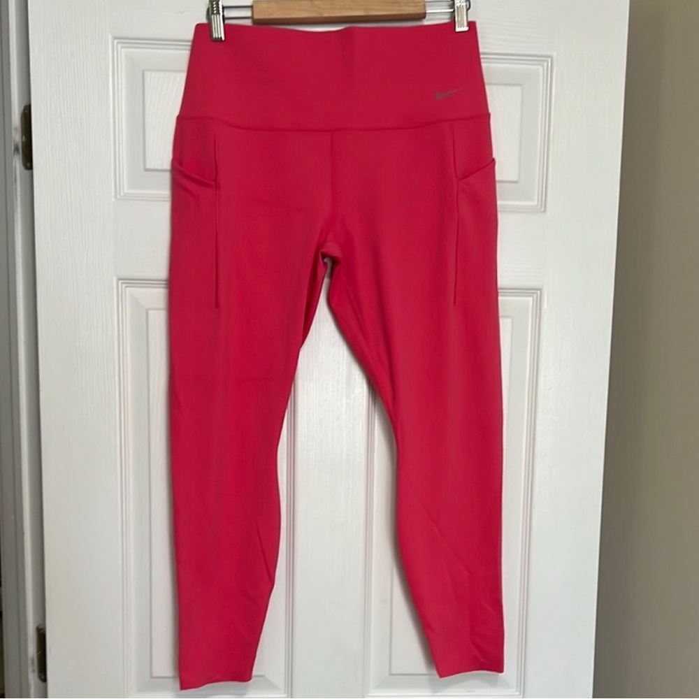 Nike Vibrant Pink Athletic Leggings